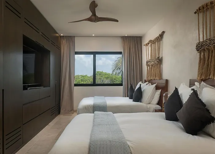 Luxury 3br Tankah Rooftop *